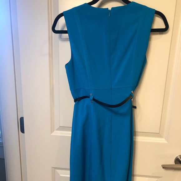 Beautiful Calvin Klein Shift Dress - Picture 6 of 6